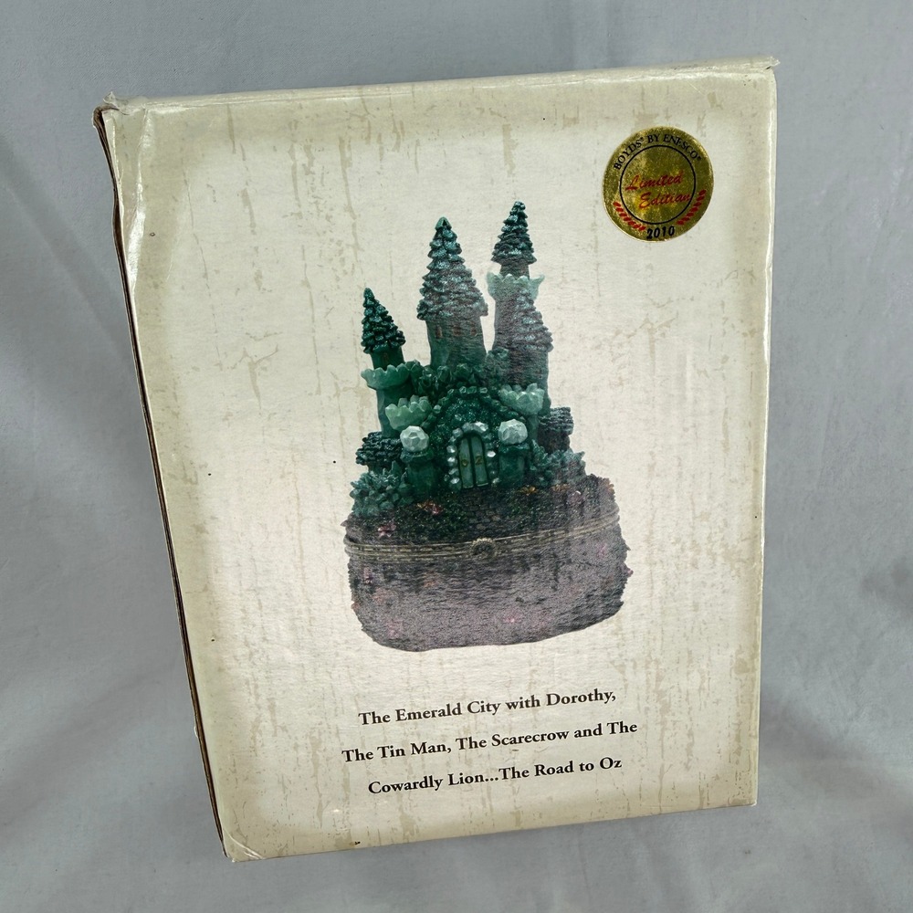 Boyds by Enesco Emerald City Treasure Box Limited Edition 2010 Figurine 4020924